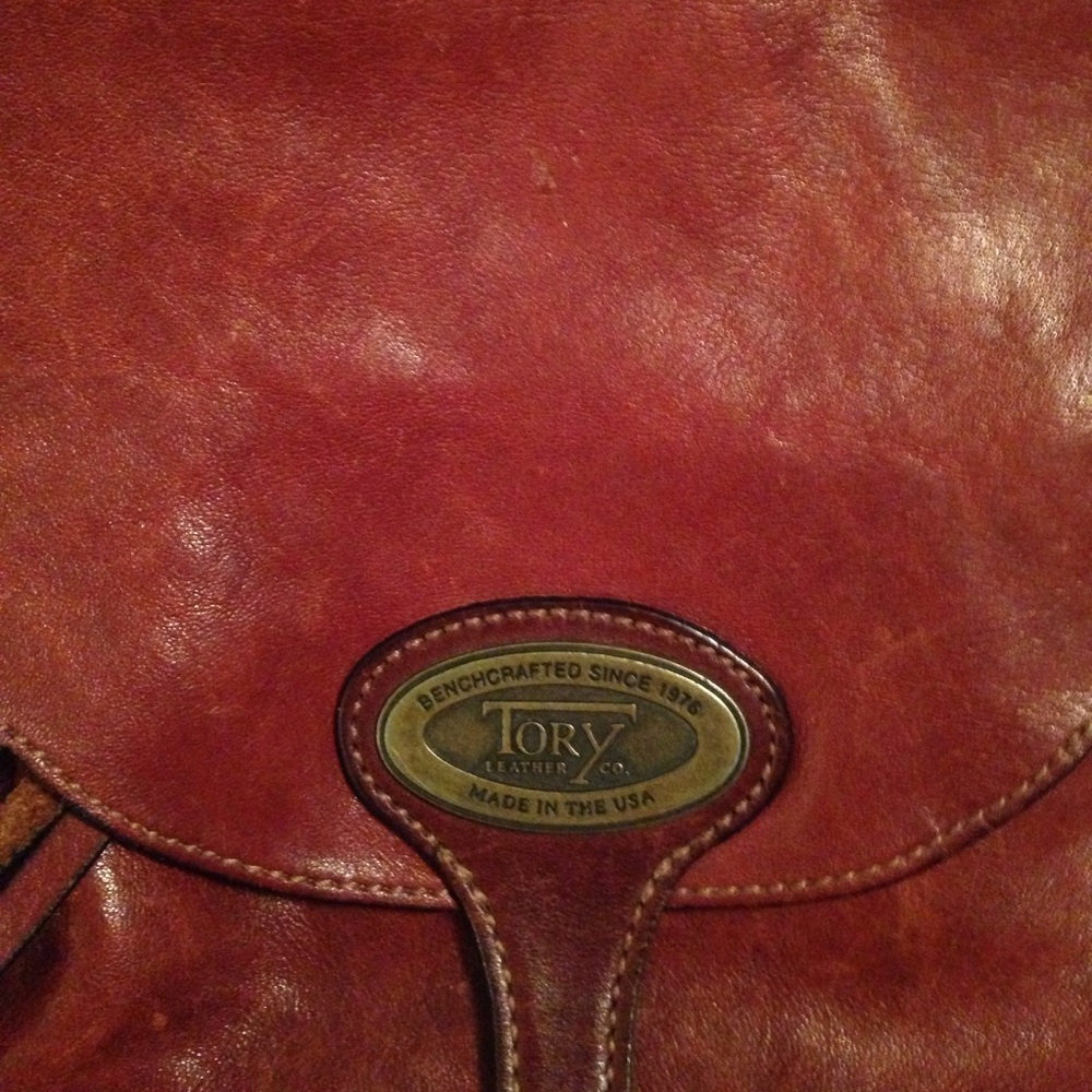 AUTHENTIC Tory Leather Co. back/side pack